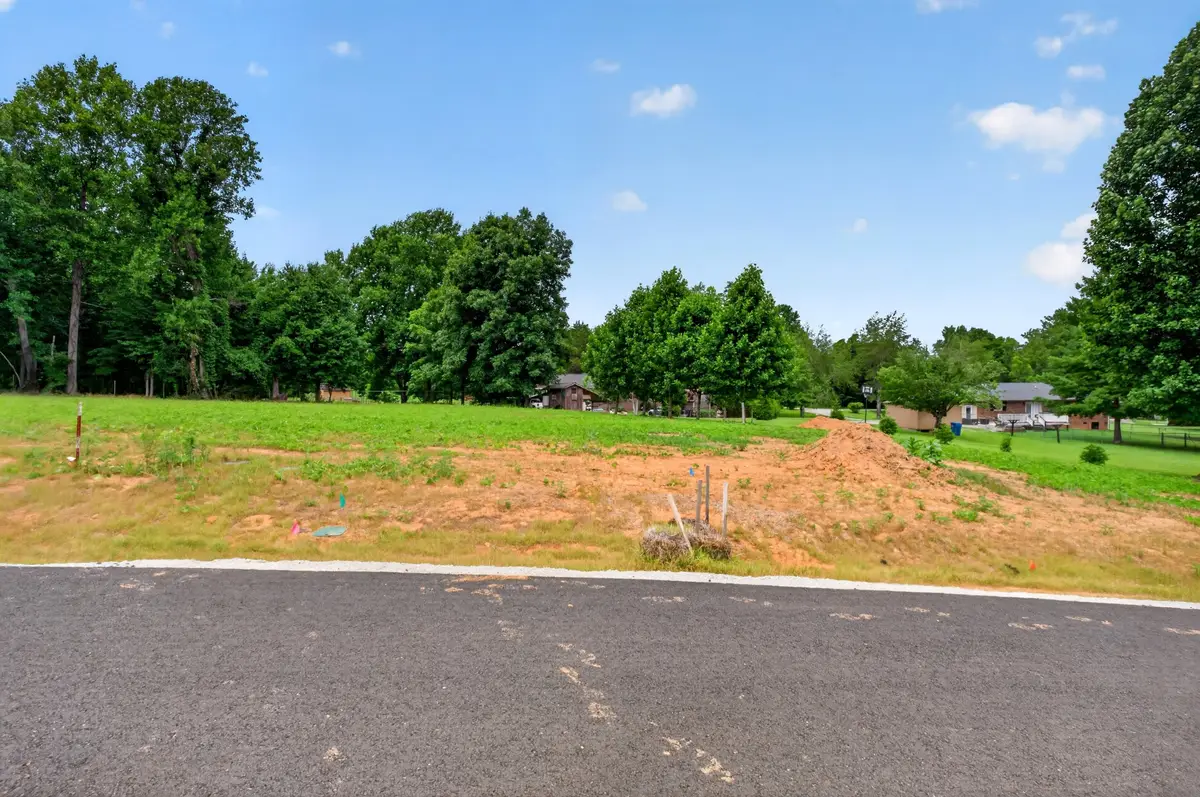 16 Brook View Dr, Cookeville, TN 38501 - #1