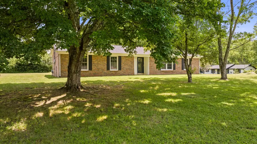 4 Park St, Fayetteville, TN 37334 - #2