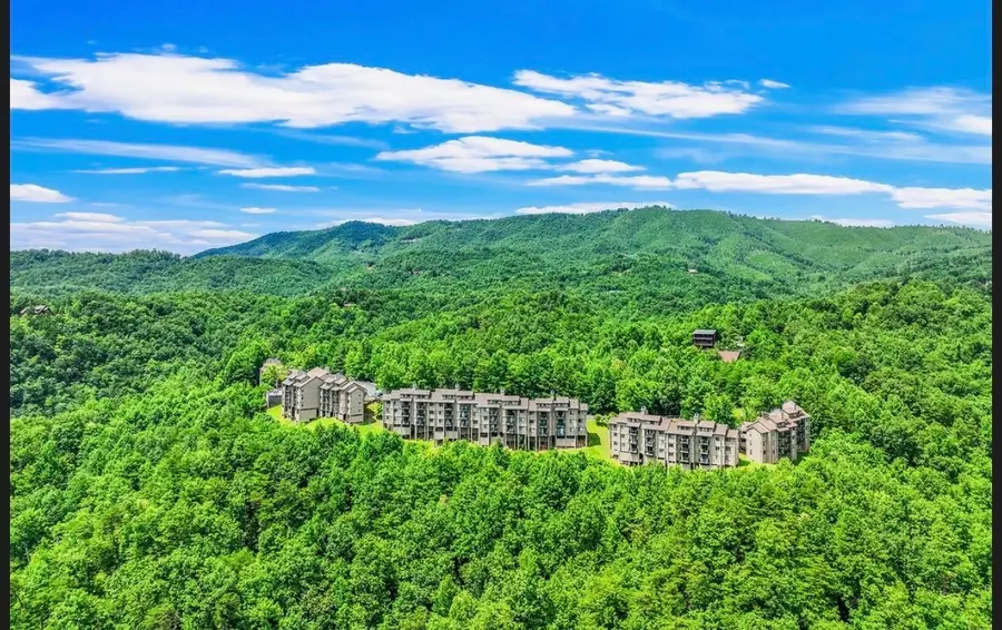 3710 Weber Rd #105-C, Gatlinburg, TN 37738 - #2