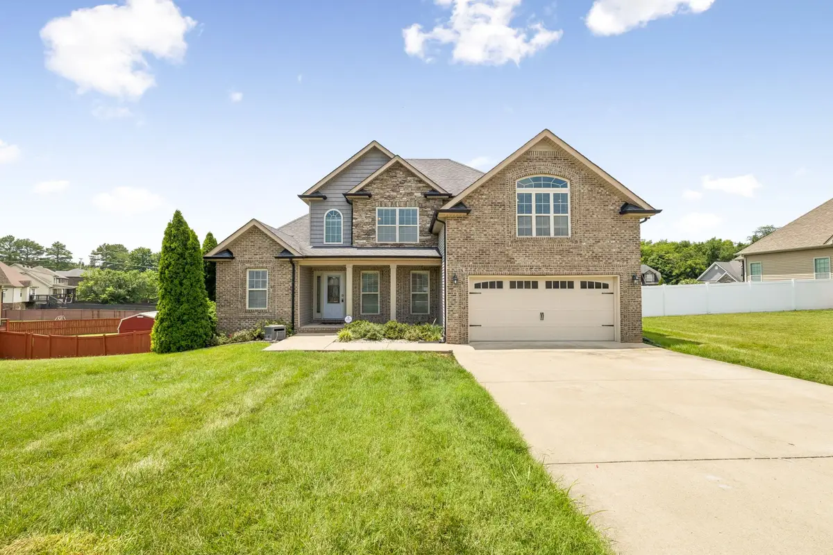 2212 Ellington Gait Dr, Clarksville, TN 37043 - #1