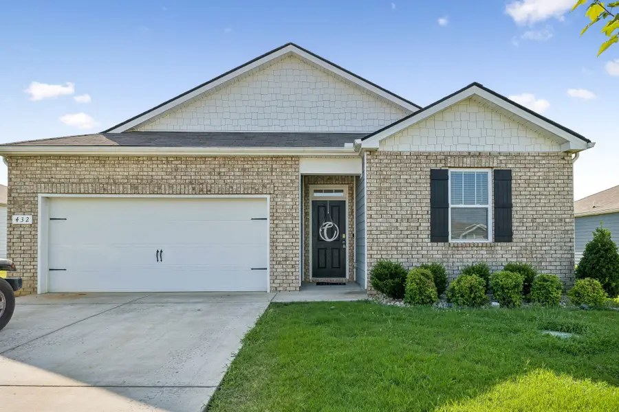 432 Lauren Ln, Chapel Hill, TN 37034 - #2