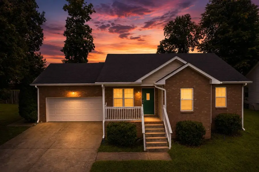 1721 Hazelwood Rd, Clarksville, TN 37042 - #2
