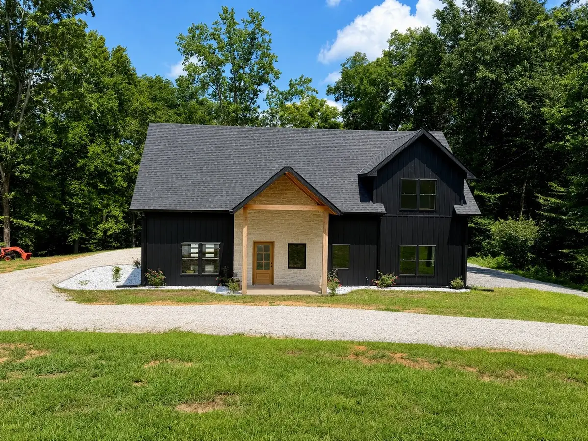 7922 E Plunders Creek Rd, Dickson, TN 37055 - #1