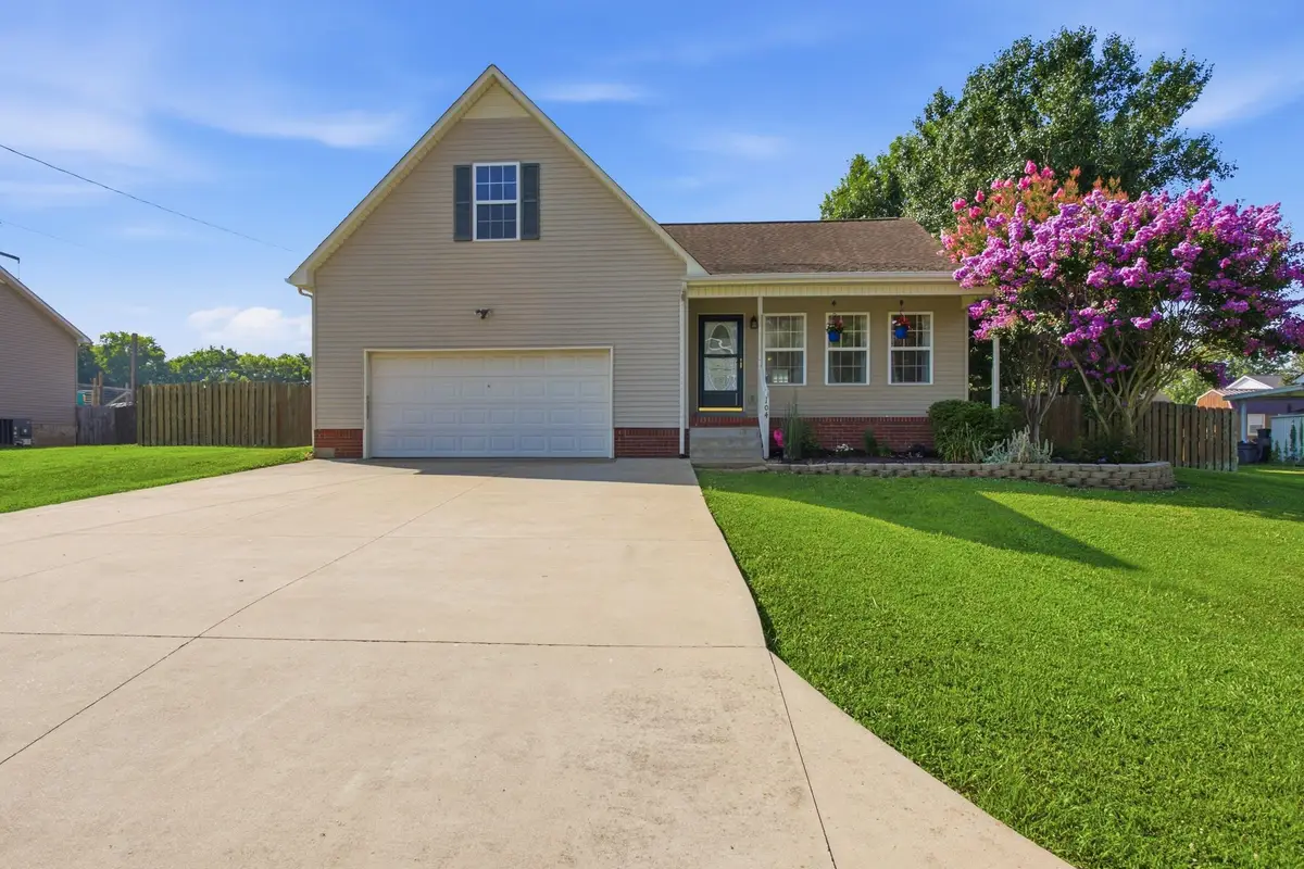 104 Creekview Dr, Columbia, TN 38401 - #1