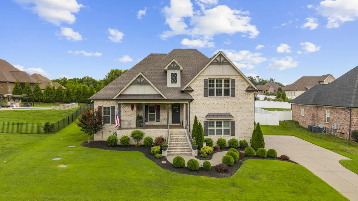 201 Ivie Ln, Lebanon, TN 37087 - #1