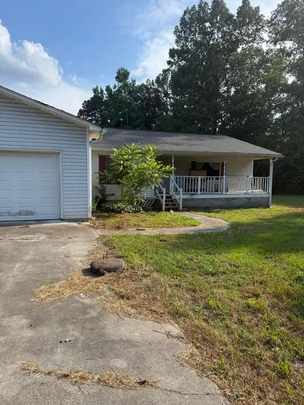 245 N Airport Circle Nw, Resaca, GA 30735