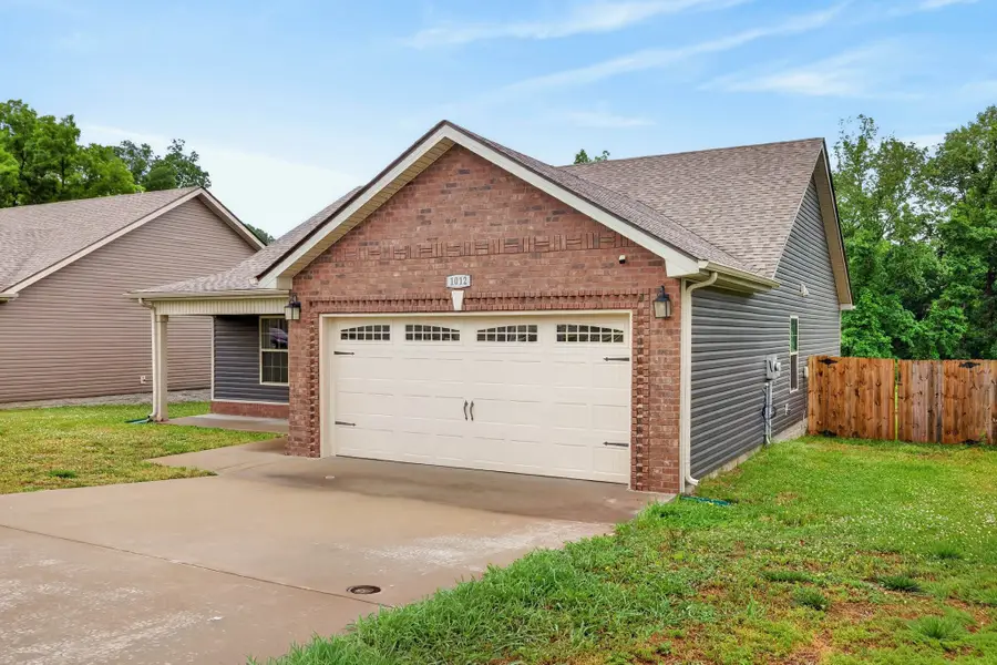 1012 Dublin Dr, Clarksville, TN 37042 - #3