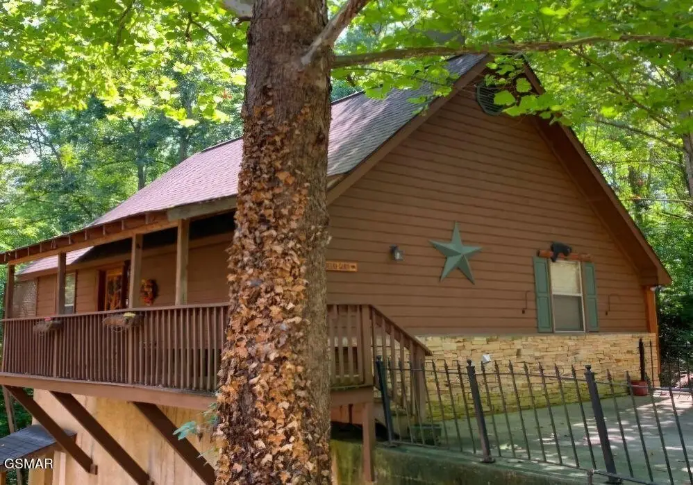 335 Greenwood Way, Pigeon Forge, TN 37863 - #1