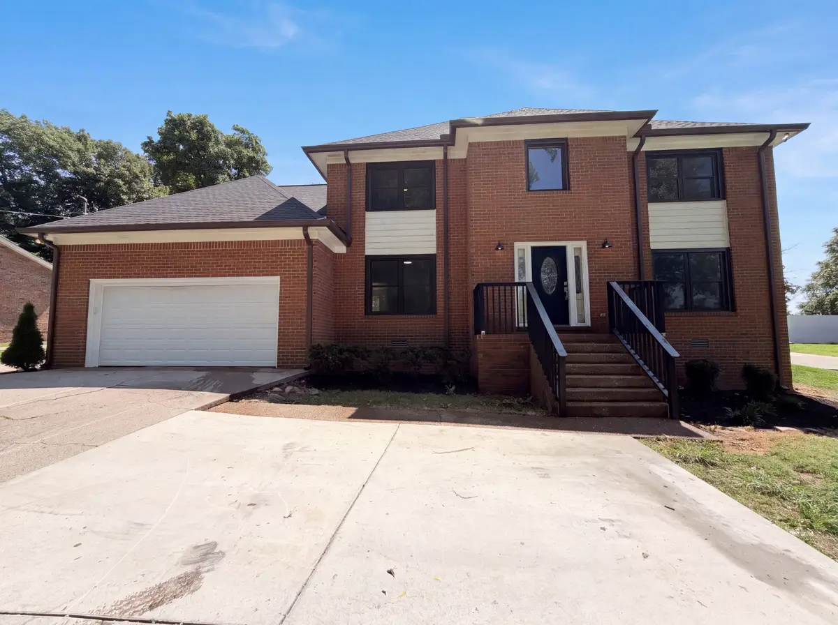 141 East Dr, Hendersonville, TN 37075 - #1