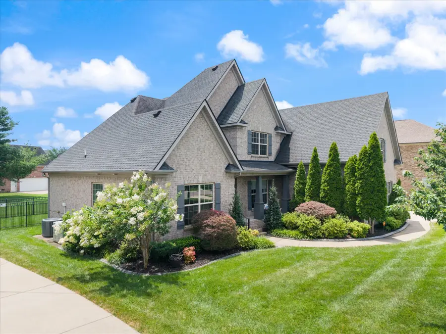 730 Dallas Ct, Murfreesboro, TN 37130 - #2