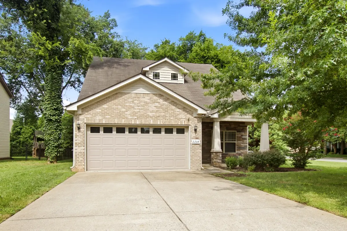 2204 Burnside Dr, Murfreesboro, TN 37128 - #1
