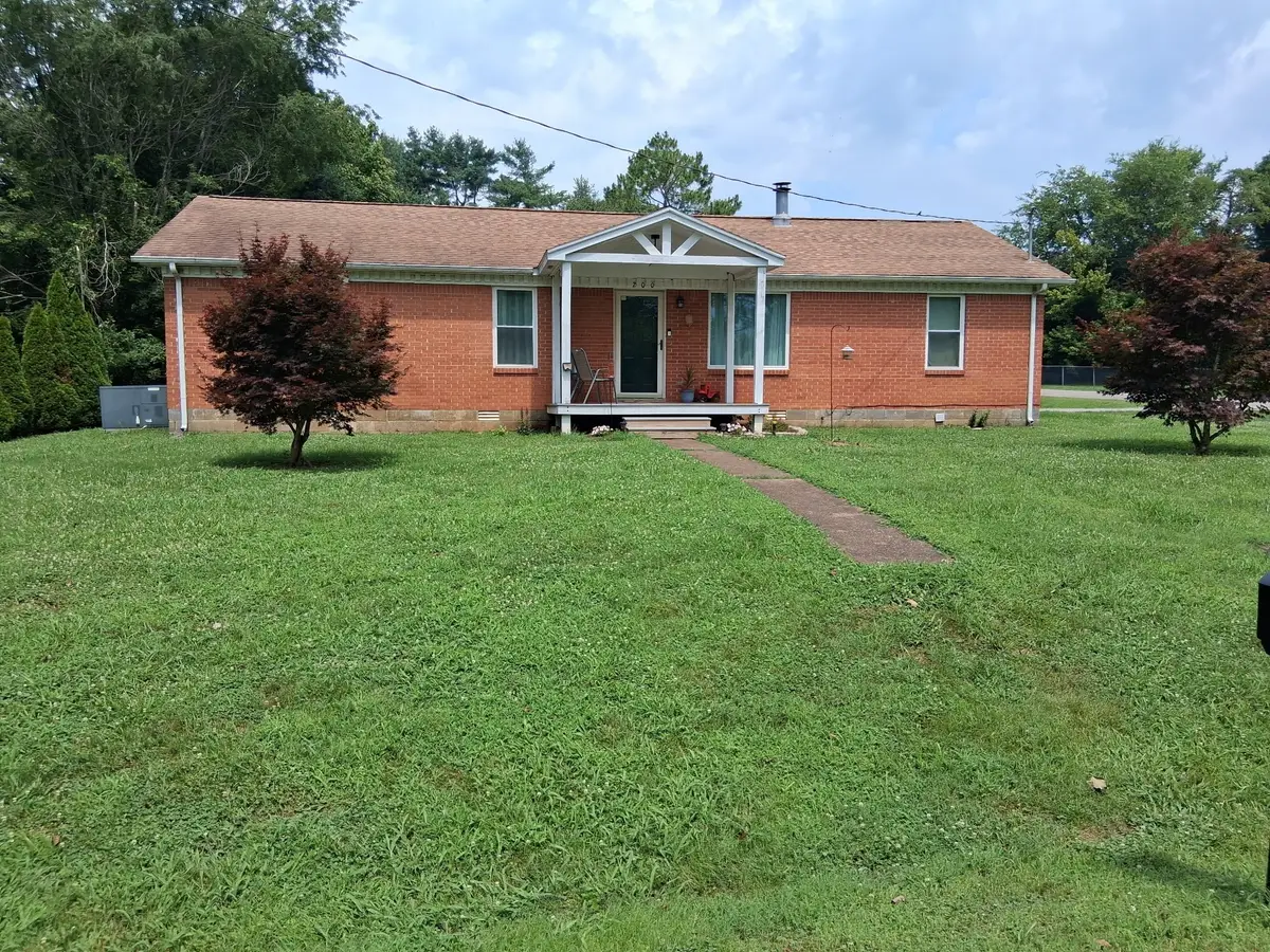 200 Davis Dr, Columbia, TN 38401 - #1
