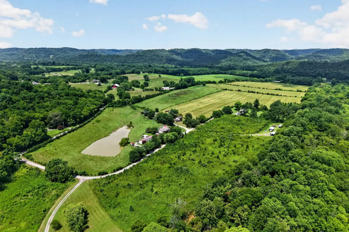 187 Edwin Smith Ln, Gainesboro, TN 38562 - #1