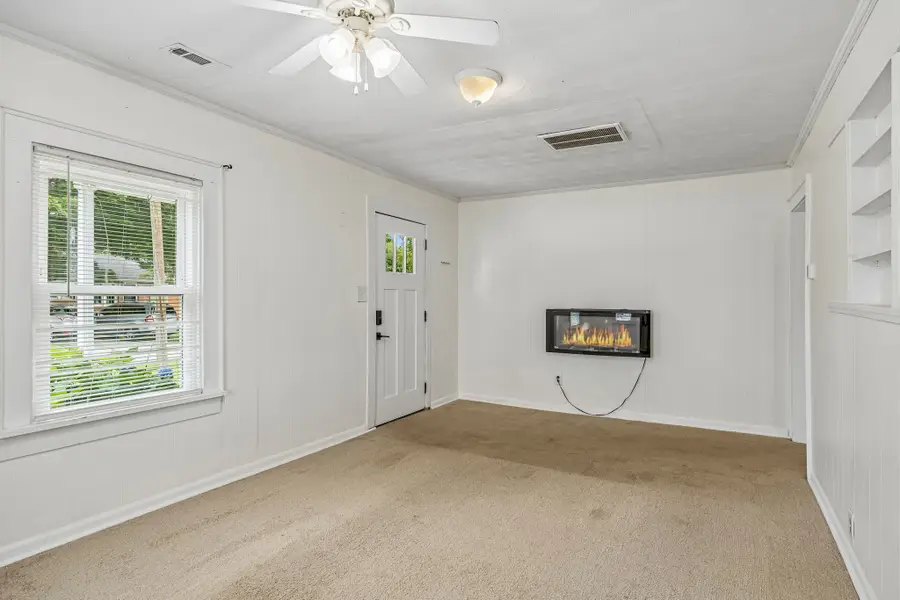 305 Eugene Rd, Columbia, TN 38401 - #3
