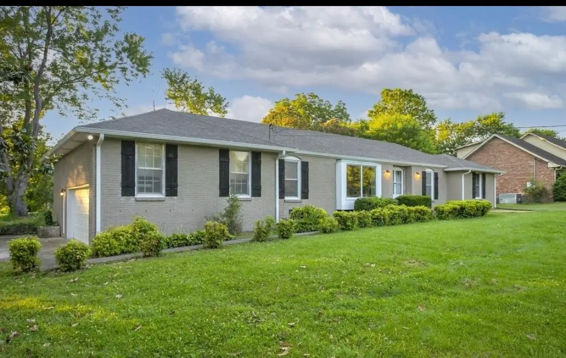 402 Mason Ln, Goodlettsville, TN 37072 - #1