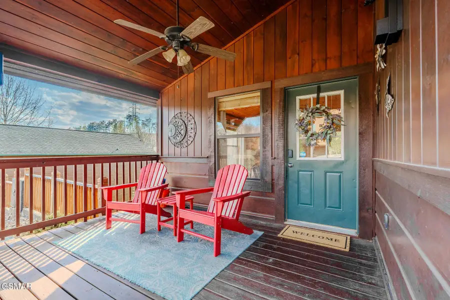 921 Mcmakin Way, Pigeon Forge, TN 37863 - #2