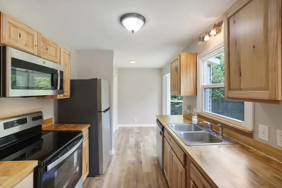 941 Harpeth Bend Dr, Nashville, TN 37221 - #3