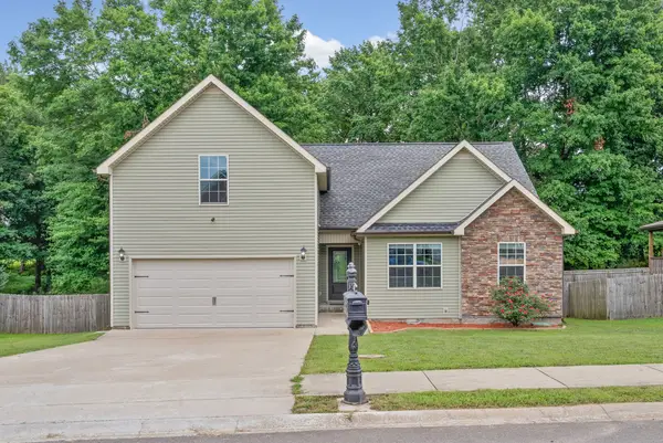 125 Sycamore Hill Dr, Clarksville, TN 37042