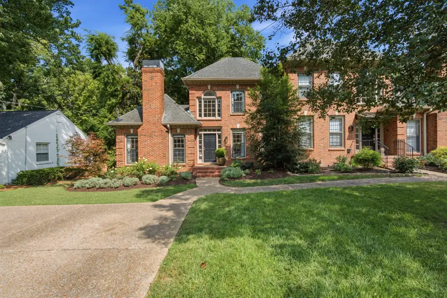 3822 Woodmont Ln, Nashville, TN 37215 - #2