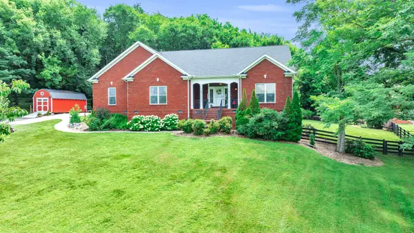 1345 Standing Stone Cir, Columbia, TN 38401