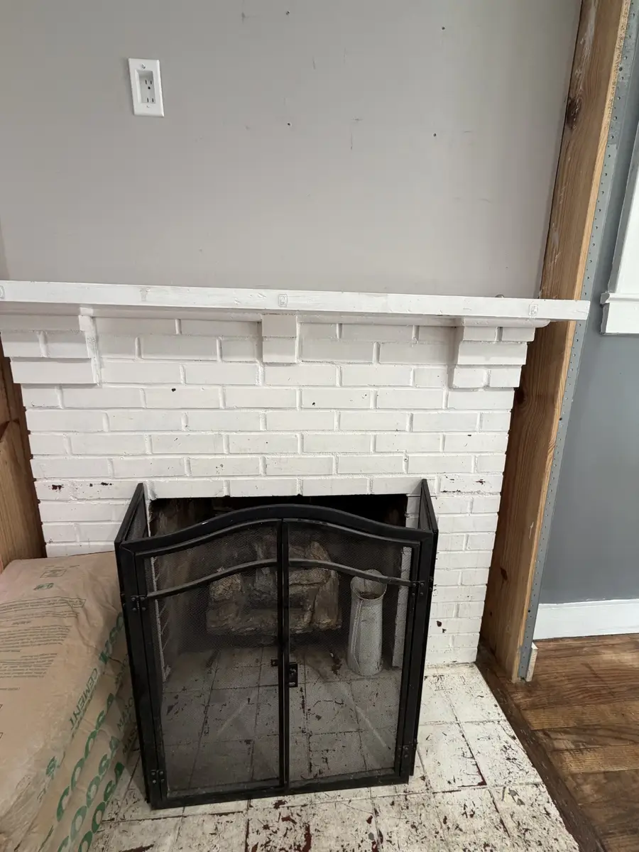 165 W Walnut St, Erin, TN 37061 - #3