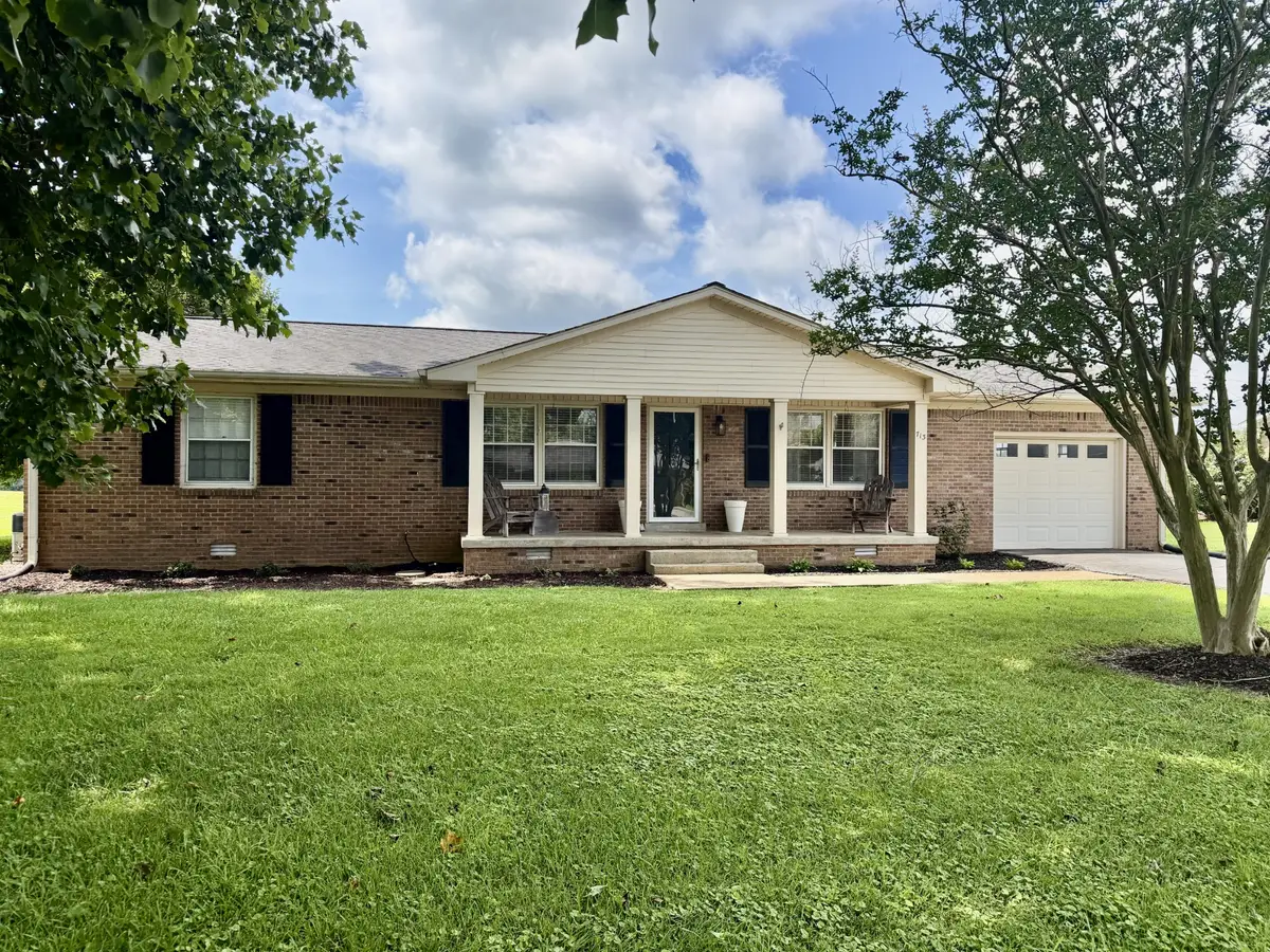 713 Lloyd St, Lawrenceburg, TN 38464 - #1