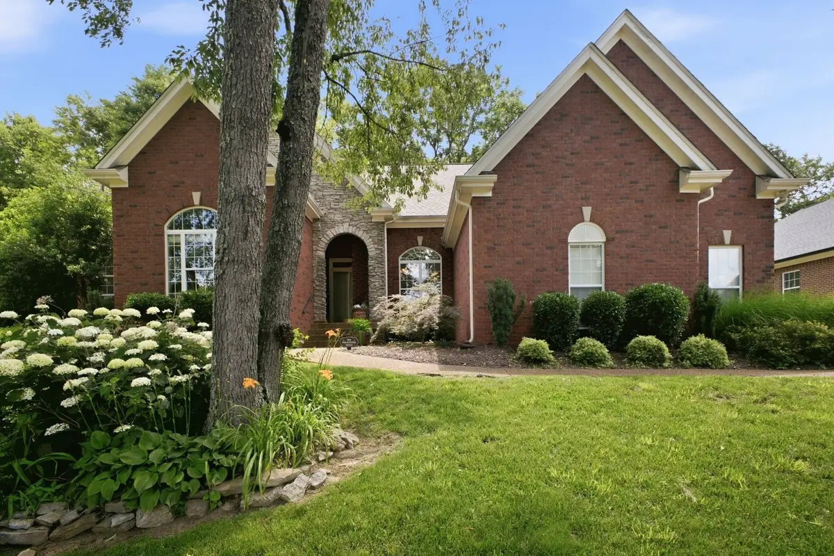 325 Red Feather Ln, Brentwood, TN 37027 - #1