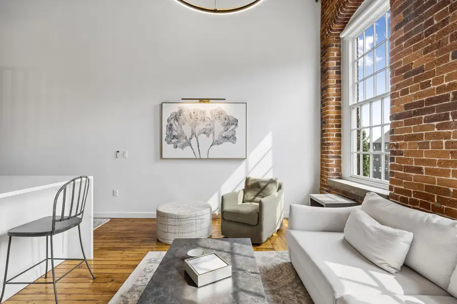 1350 Rosa L Parks Blvd #428, Nashville, TN 37208 - #2