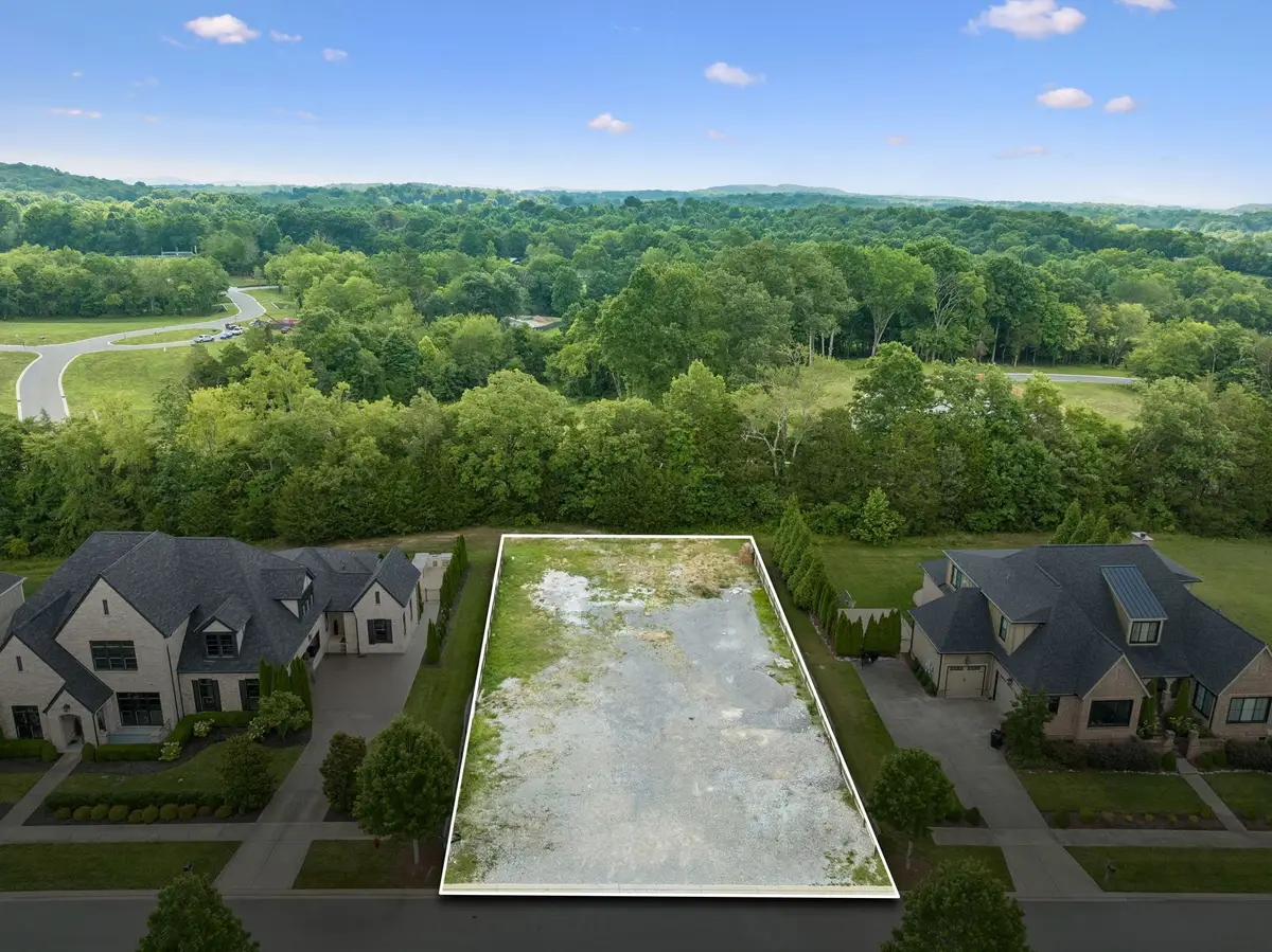 7041 Lanceleaf Dr, College Grove, TN 37046 - #1