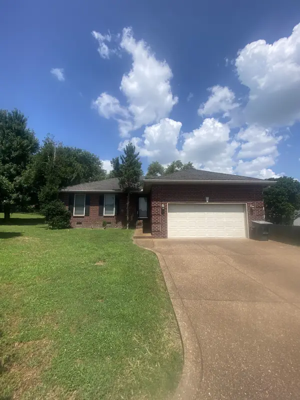 202 Oxford Pl, Gallatin, TN 37066