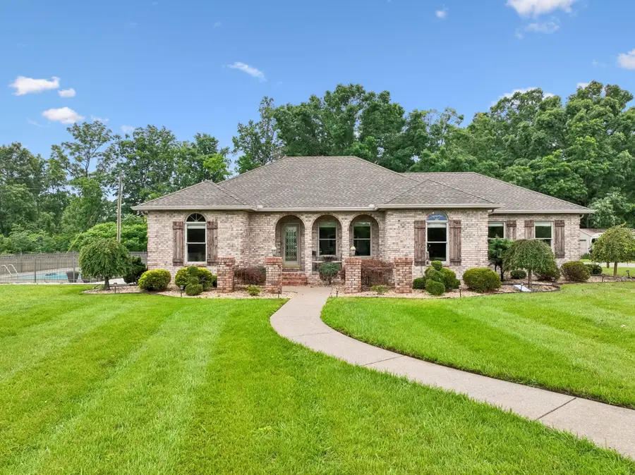 140 Hudson Ln, Lafayette, TN 37083 - #2