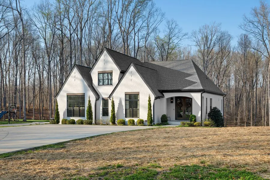 5916 Pinewood Rd, Franklin, TN 37064 - #3