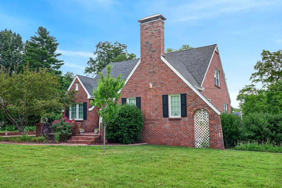 123 Castle Heights Ave, Lebanon, TN 37087 - #2