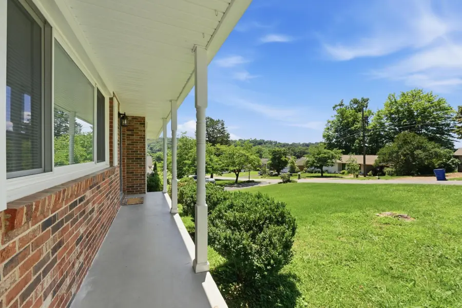 15 Holiday Lane, Chattanooga, TN 37415 - #3