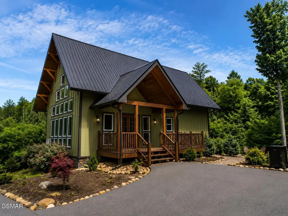 862 Crest View Drive, Gatlinburg, TN 37738 - #1