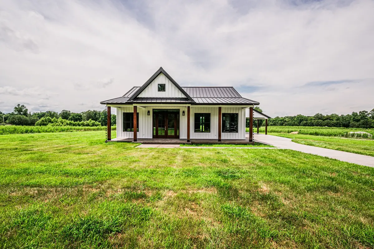 721 Whites Carver Road, Lewisburg, KY 42256 - #1