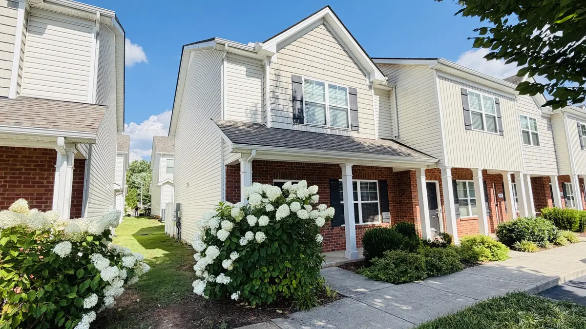 812 Staten Dr, Murfreesboro, TN 37128 - #1