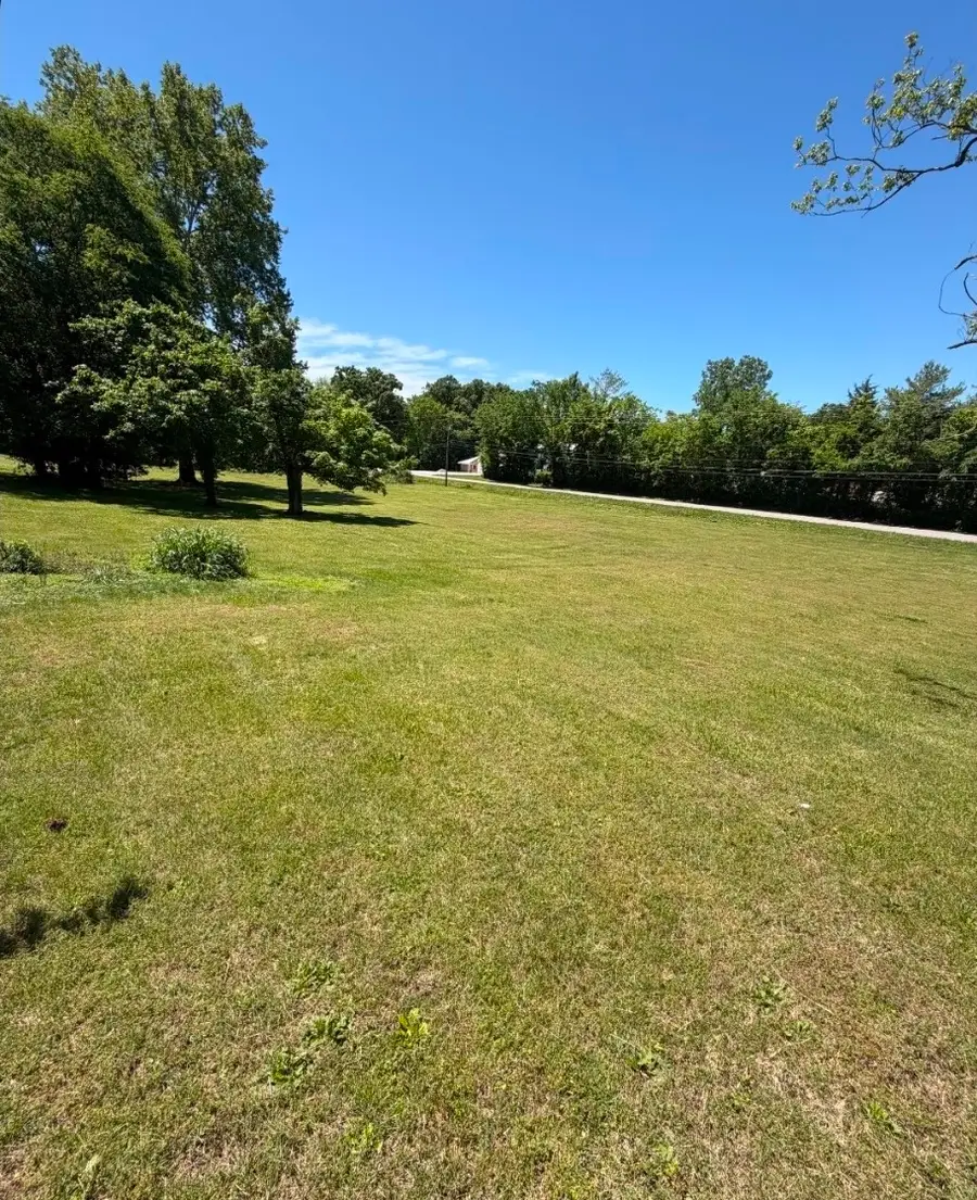 1B Theta Pike, Columbia, TN 38401 - #2