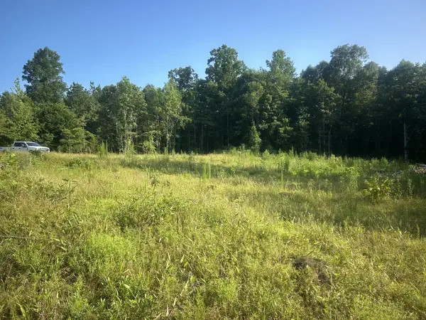2853 Old Natchez Trace Trail, Camden, TN 38320