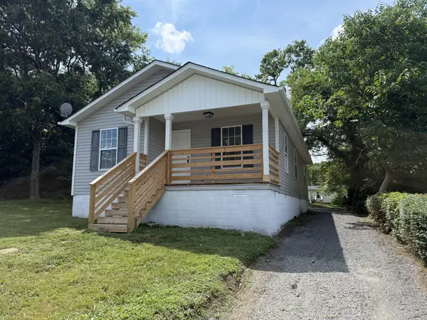 103 Hall St, Hartsville, TN 37074