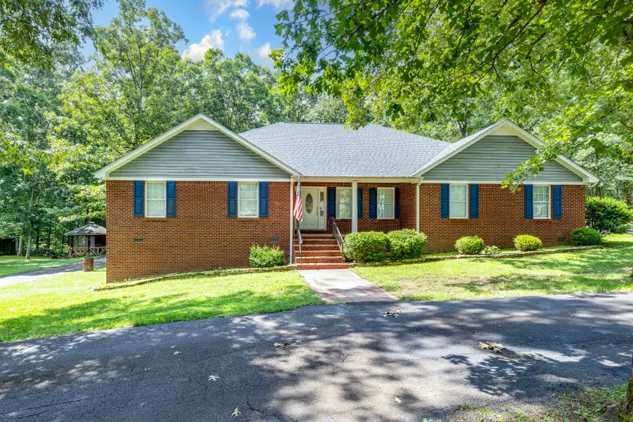 106 Parkwood Ln, Hohenwald, TN 38462 - #2