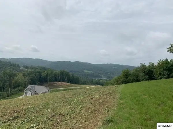 11 Mountain Way, Sharps Chapel, TN 37866