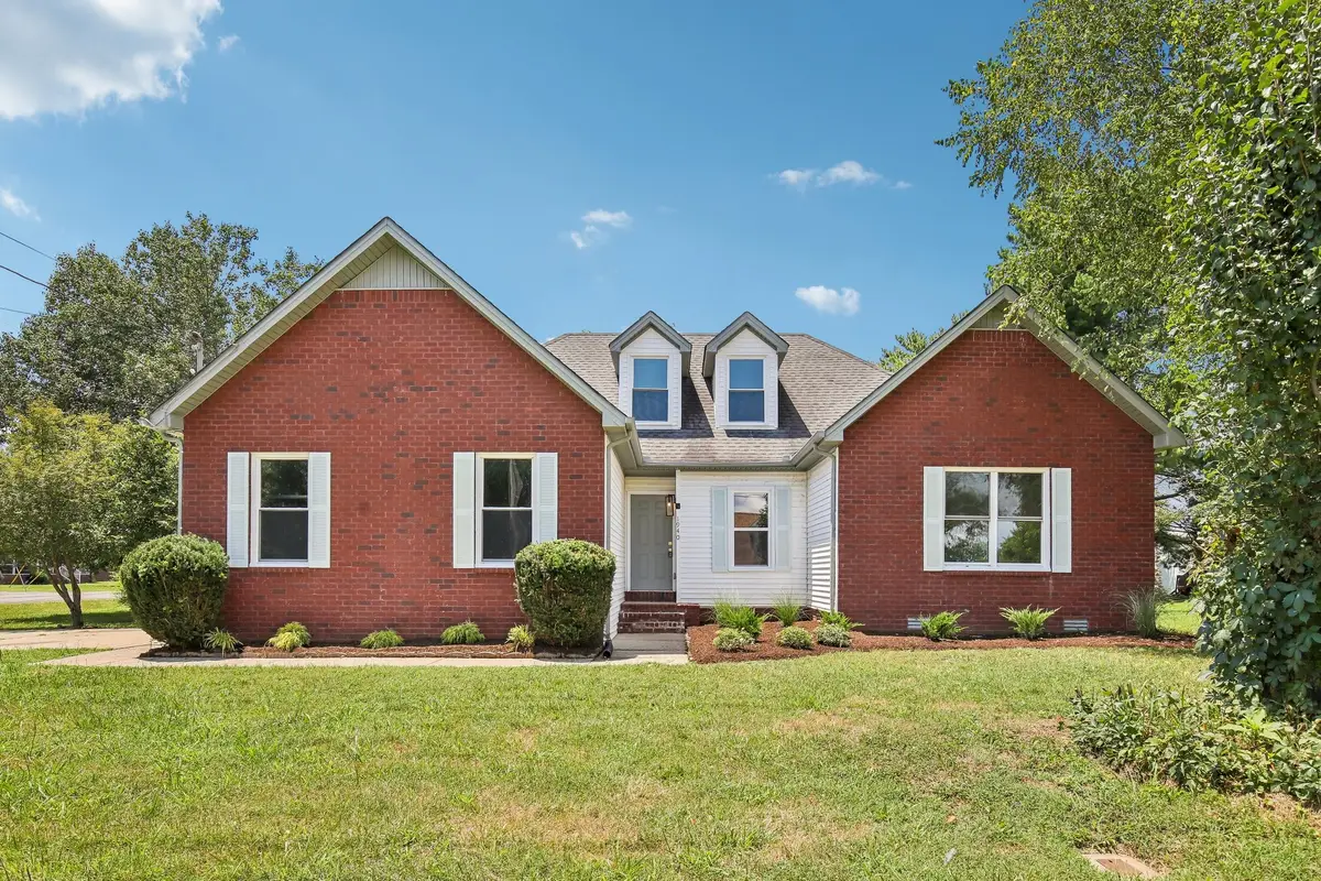 1940 Sterling St, Murfreesboro, TN 37127 - #1
