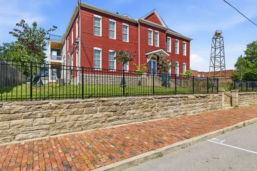 1600 10th Ave N #201, Nashville, TN 37208 - #2