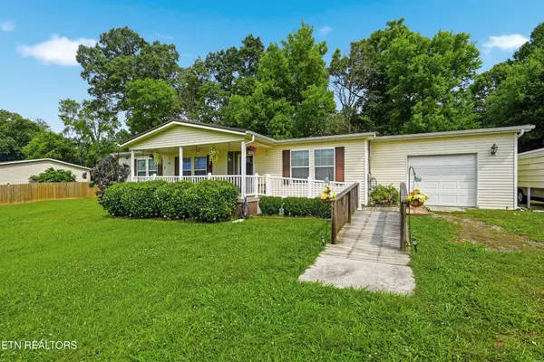 1012 Ashley Meadows Drive, Strawberry Plains, TN 37871