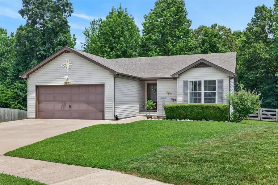 518 Magnolia Dr, Clarksville, TN 37042 - #2
