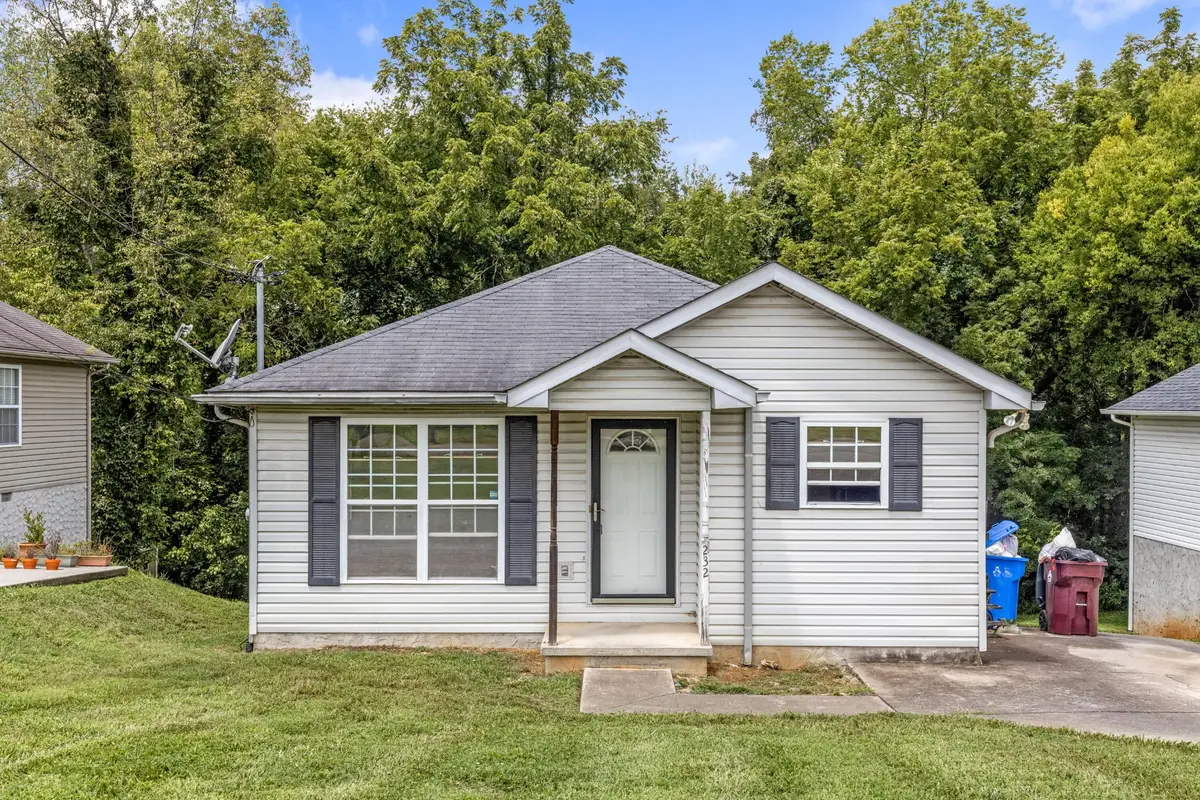 232 W Edison Street, Alcoa, TN 37701 - #1