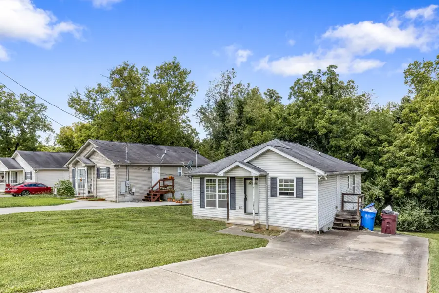 232 W Edison Street, Alcoa, TN 37701 - #3