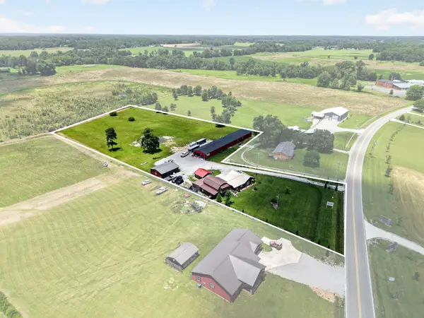 14706 Old Kentucky Rd, Walling, TN 38587