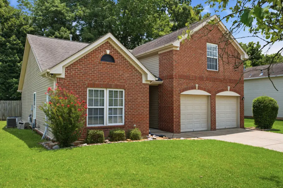 3701 Ivanora Dr, Spring Hill, TN 37174 - #2